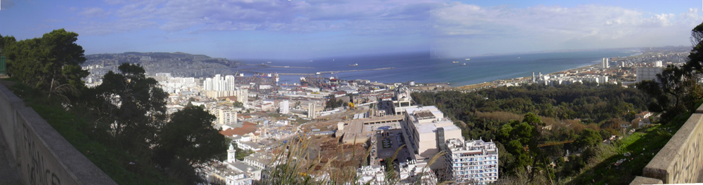 photos/2004 Alger/0115 Vue du Monument de l Independance Pano.jpg